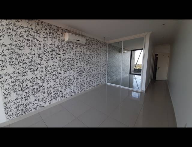 3 BEDROOM APARTMENT FOR SALE IN UMHLANGA CENTRAL